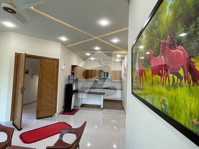 1.5 Kanal Extra Green Land 8 Marla Modern Design House Available For Sale 3 Sides open View