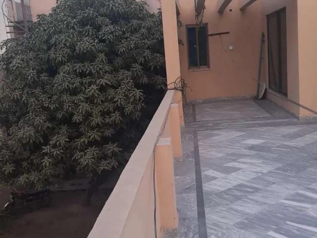 1.5 kanal upper 2 bed dd marble floor canal breeze Lahore Johar Town ID 31447