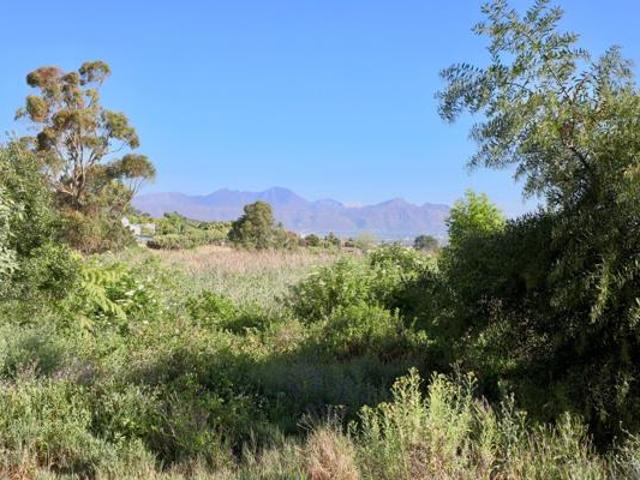 1.5 ha Land available in Somerset West Central