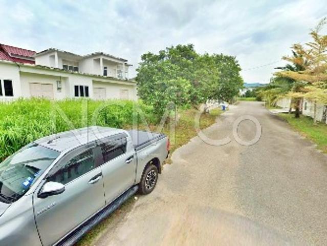 1.5 Storey Bungalow House