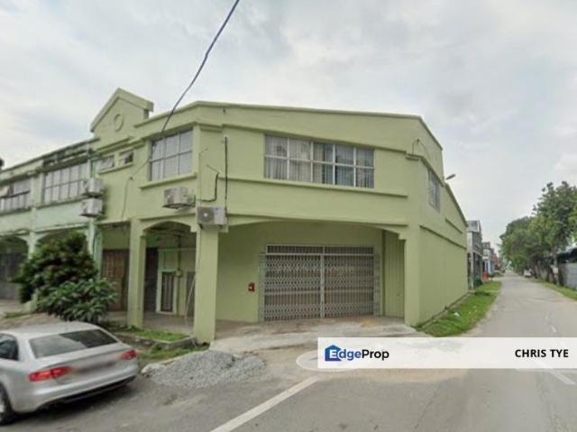 1.5 Storey Corner Lot Link Factory @ Bukit Kemuning, Seksyen 34 For Sale