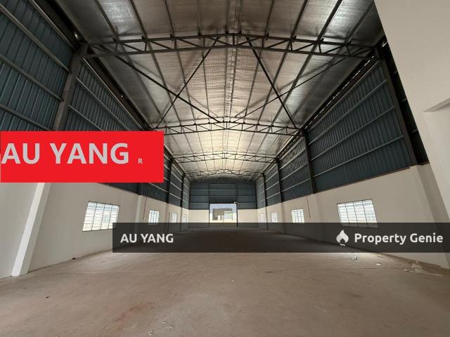 1.5 Storey Detached Factory For Rent / Sale 1.5 层独立式工业厂房出租 / 出售