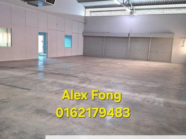 1.5 Storey Factory For Rent