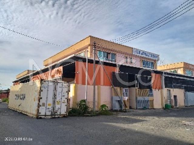 1.5 Storey Semi Detached Industrial Building
