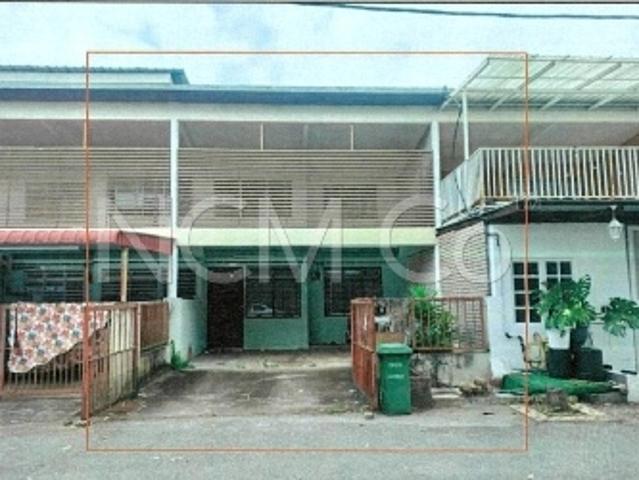 1.5 Storey Terrace House