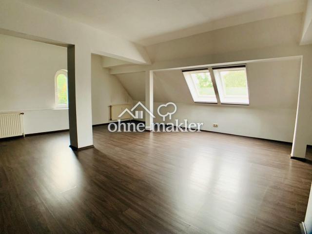 1.5 Zimmer Dachgeschoss Wohnung