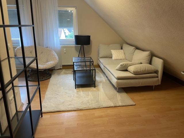1,5 Zimmer DG Wohnung ideal für Singles, Studenten oder Pendler