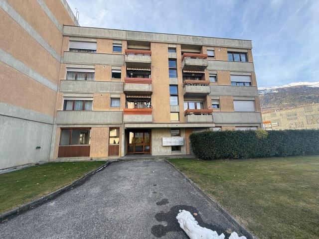1,5 Zimmer Studio mit Terrasse in Conthey