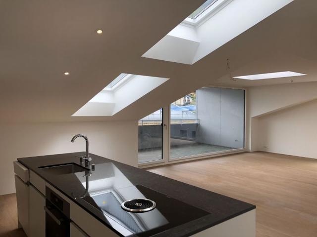 1.5 Zimmer, 134 m², 2. Stock
