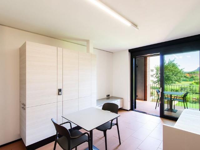 1.5 Zimmer, 32 m², 1. Stock