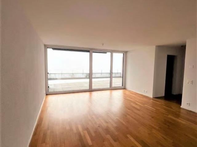 1.5 Zimmer, 85 m², EG
