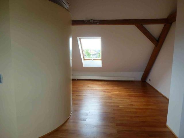 1.5 Zimmer, 80 m², 4. Stock