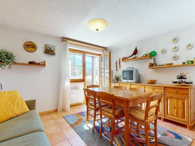 1.5 Zimmerwohnung mit Charme in Tinizong