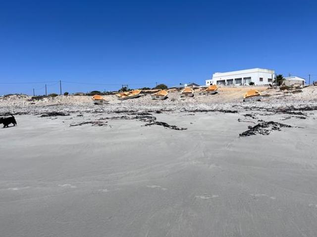 1 661 m² Land available in Hondeklip Bay