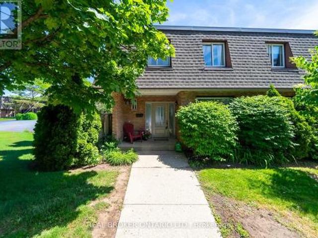 1 684 Dynes Road, Burlington, ON, L7N 2V6 townhouse for sale | Listing ID W13516 | Royal LePage