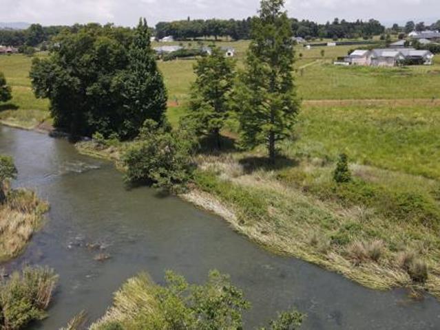 1 694 m² Land available in River Goose Estate