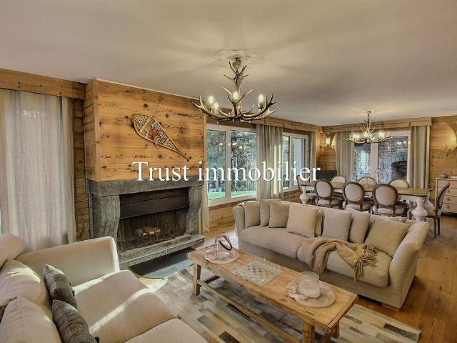1.6007L. Chalet for rent in the centre of Crans