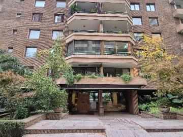$ 1.600.000 Departamento en Arriendo en Vitacura 4 dormitorios 3 baños / Kutt Property
