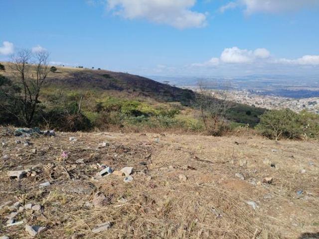 1 600 m² Land available in Bishopstowe
