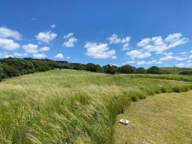 1 615 m² Land available in Port Edward