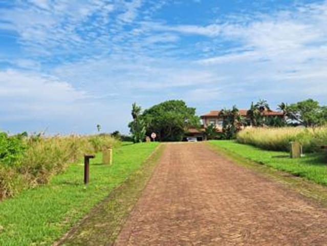 1 620 m² Land available in Port Edward