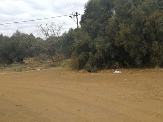 1 633 m² Land available in Zeerust