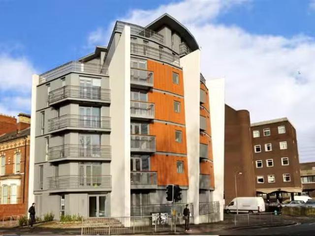 1.6, 117 Lisburn Road