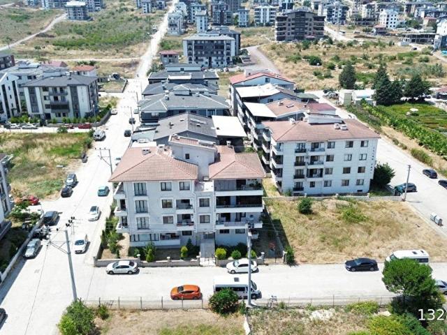 1.6 4 KAT İMARLI ATATÜRK CADDESİ'NDE 554 M2 ARSA