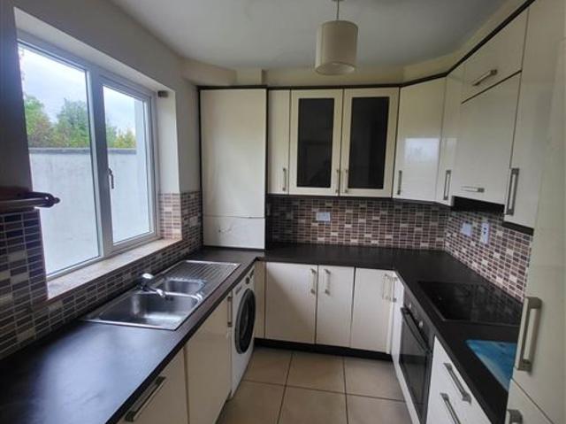 1,750 / month |, 5 Caslin Way Strokestown, Co. Roscommon Sheehy Meares Real Estate 5008 MyHome. Ie Lettings