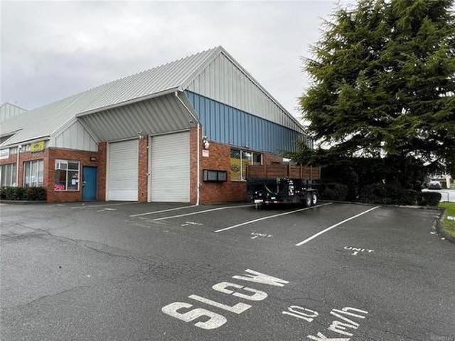 1 755 Vanalman Ave, Saanich, BC, V8Z 3B8 investment for leas.