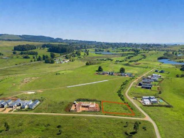 1 756 m² Land available in Gowrie Village