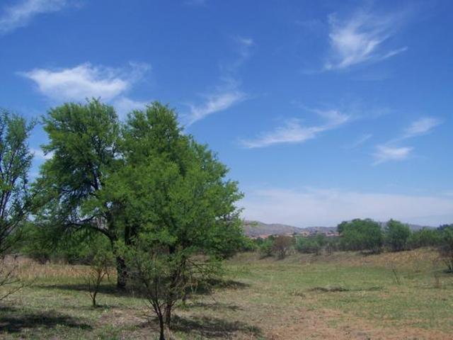 1 723 m² Land available in Melodie