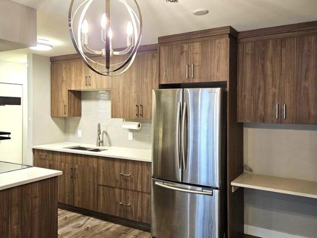 $1,725 / 1br – 652ft2 – 1 Bedroom Condo in the Heart of New Westminster – Pet Friendly R0112