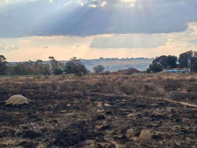 1.7 ha Land available in Hillside AH