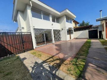 $ 1.850.000 Casa en Arriendo en La Reina 5 dormitorios 4 baños / Gestión y Propiedad