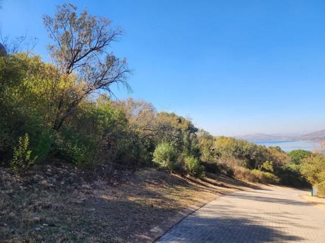 1 873 m² Land available in Kosmos