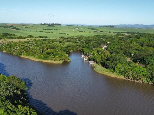 1,880m² Vacant Land For Sale in Zini River Estate