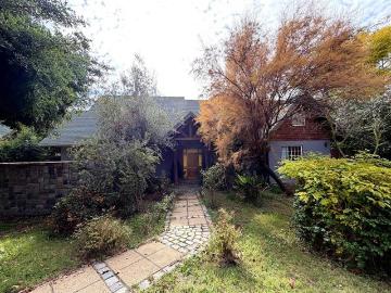 $ 1.800.000 Casa en Arriendo en Machalí 5 dormitorios 5 baños / Magnolia Property