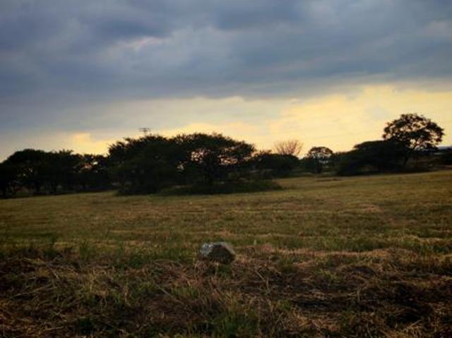 1.8 ha Land available in Bendor
