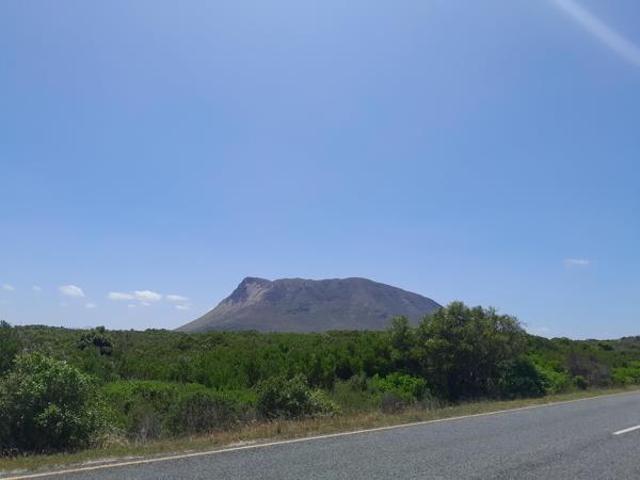 1.8 ha Land available in Kleinbaai
