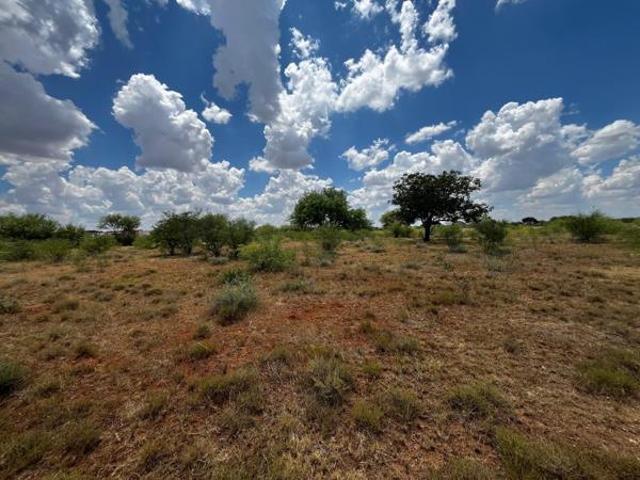 1.8 ha Land available in South Ridge
