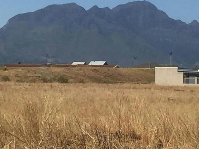 1.8 ha Land available in Strand Central
