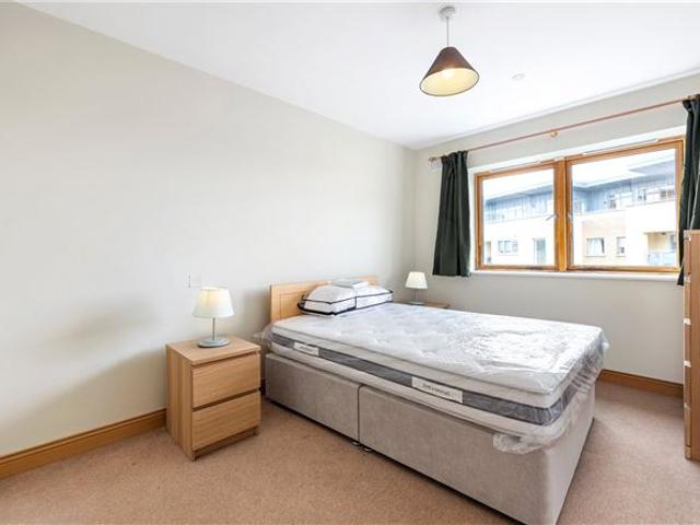 1,950 / month | 18 Laurel House, Carrickmines Green, Dublin 18 Ed Dempsey & Associates 5004 MyHome. Ie Lettings
