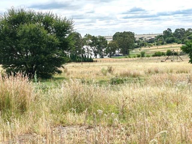 1 983 m² Land available in Oranjeville