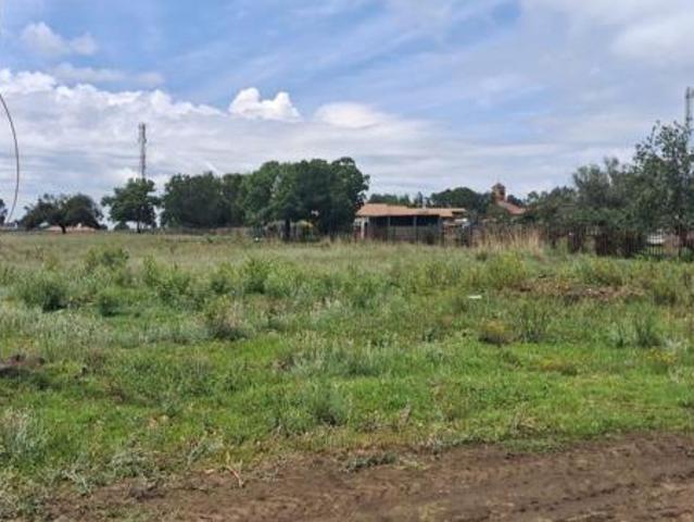 1 983 m² Land available in Eendrag