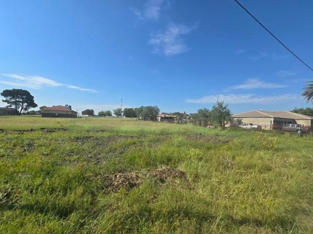 1 983 m² Land available in Eendrag