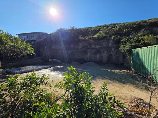 1 995 m² Land available in Bluewater Bay