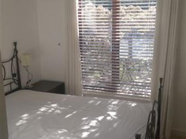 1,995 / month | 57 Grand Canal View, Kilmainham, Dublin 8 MyHome. Ie Users 5009 MyHome. Ie Lettings