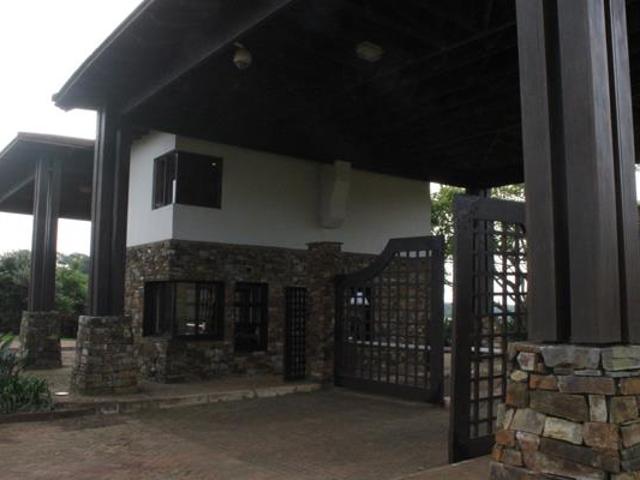 1 906 m² Land available in Port Edward