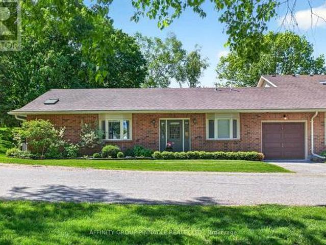 1 90 Parklawn Boulevard, Brock Beaverton, ON, L0K 1A0 townhouse for sale | Listing ID N13639 | Royal LePage